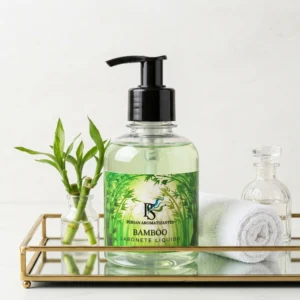 Sabonete Líquido Aroma Bamboo é ótimo para todas as ocasiões em lavabos, ou deixar sempre aos locais necessários para manter as mãos limpas e cheirosas